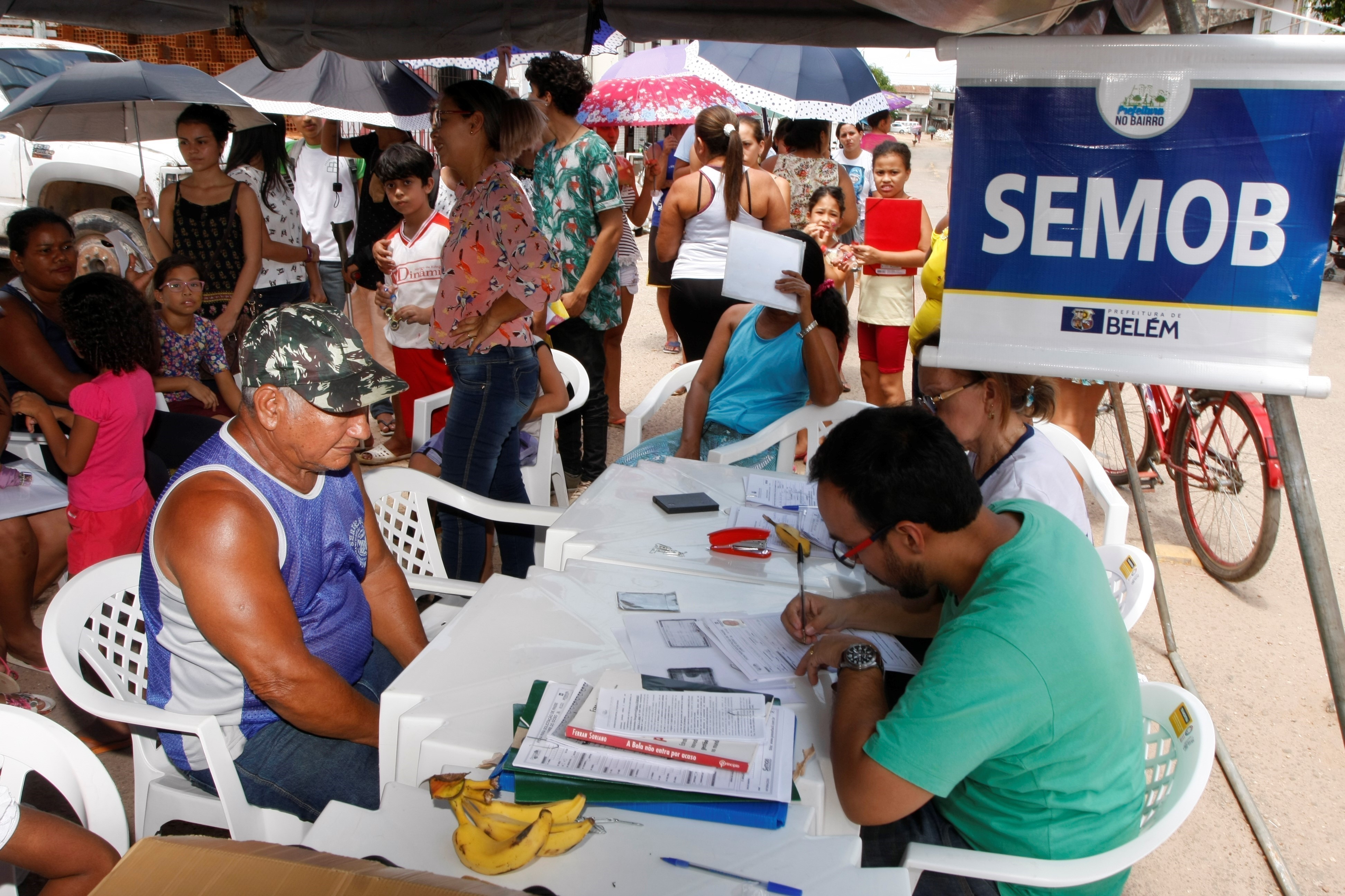 Cerca de 10 mil pessoas são atendidas no programa “Prefeitura no Bairro”