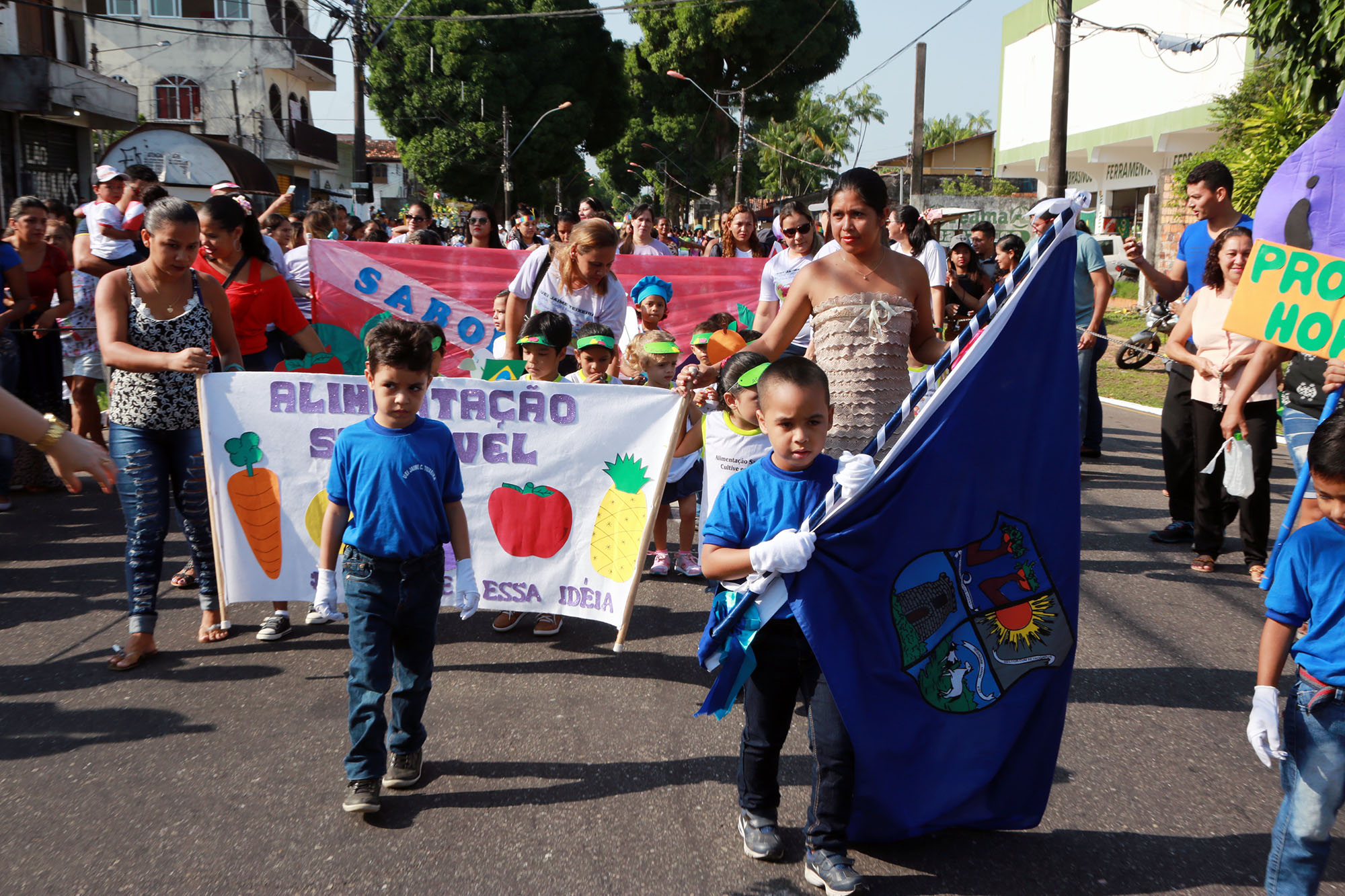 Desfile escolar em Icoaraci antecipa comemorações do dia 7 de setembro