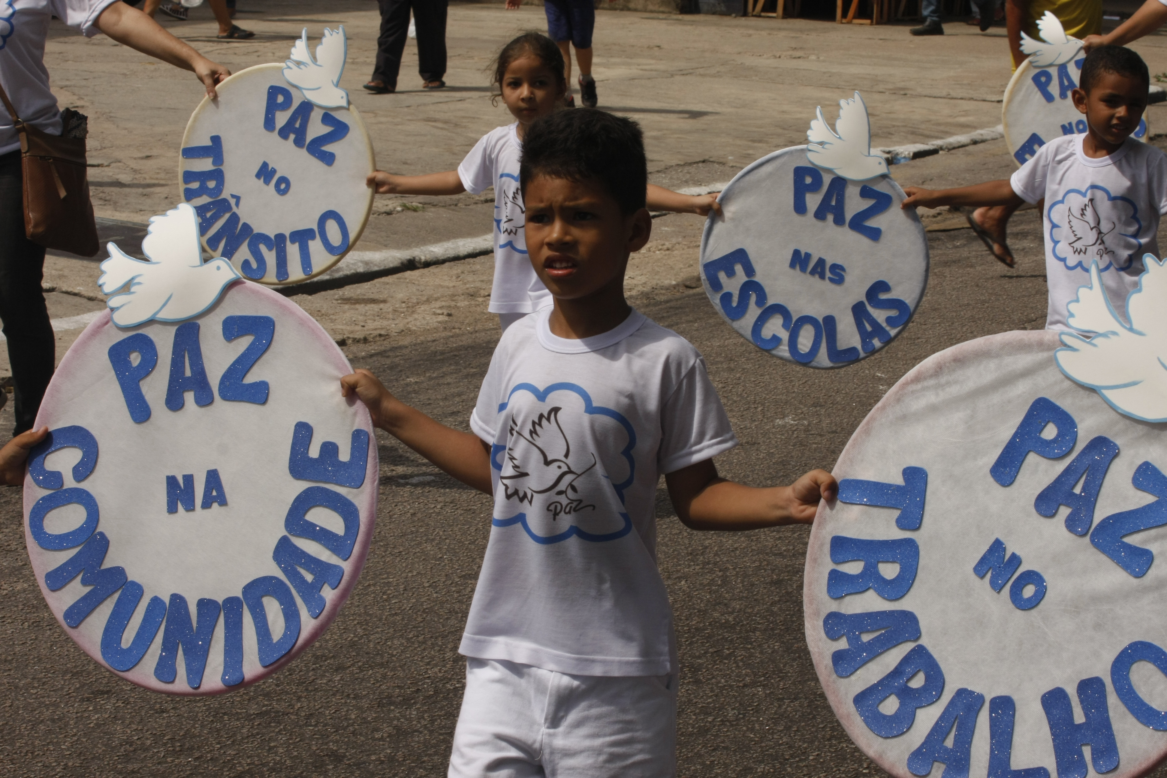 Escolas e Guarda Municipal desfilam para celebrar a Independência