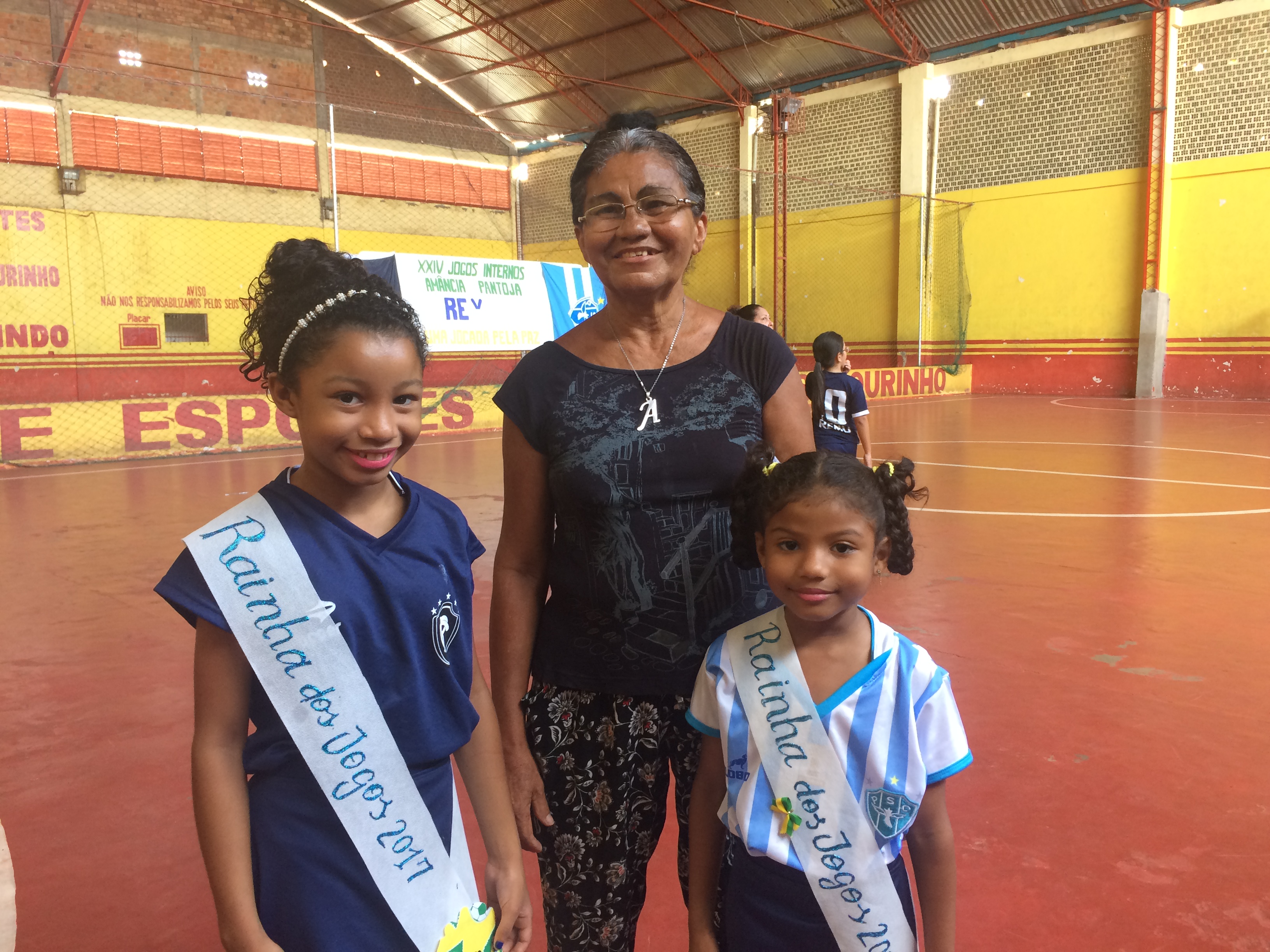 Alunos de escola municipal disputam RexPa  em diversas modalidades esportivas