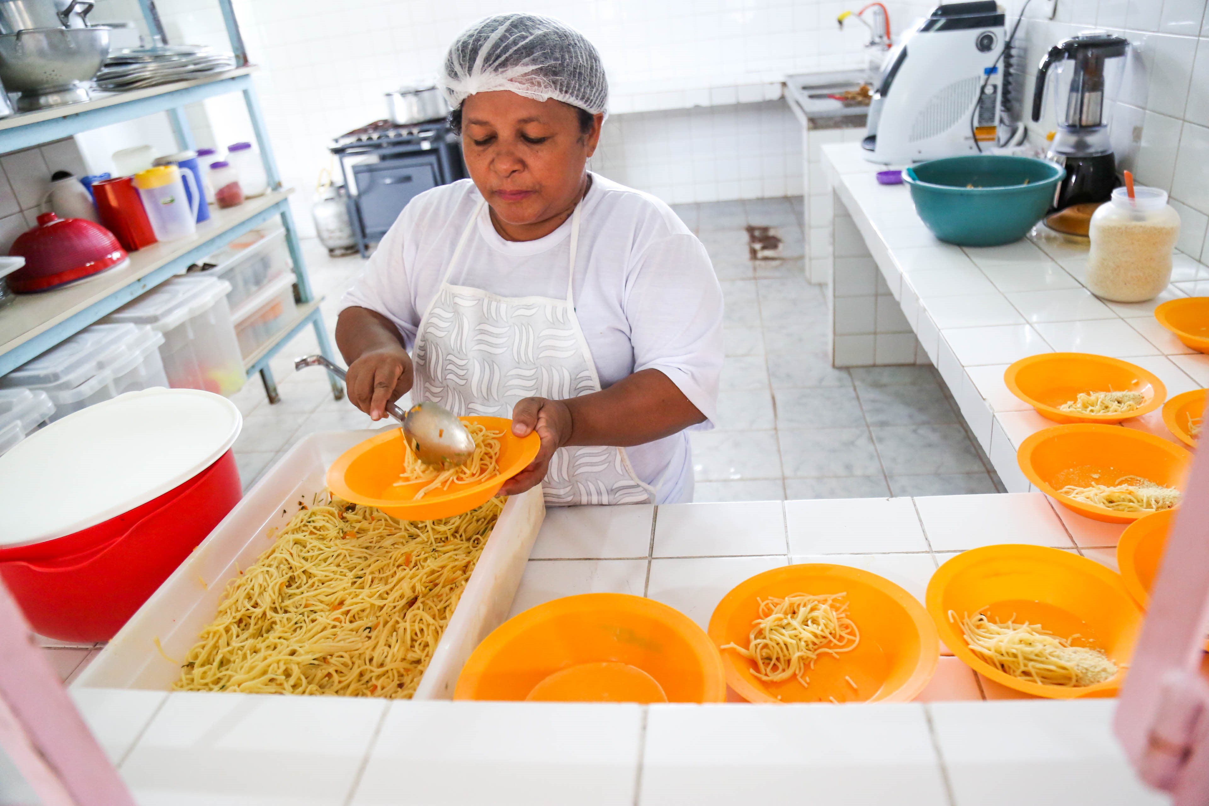 Cardápio mais saudável muda hábitos alimentares de alunos das escolas municipais de Belém