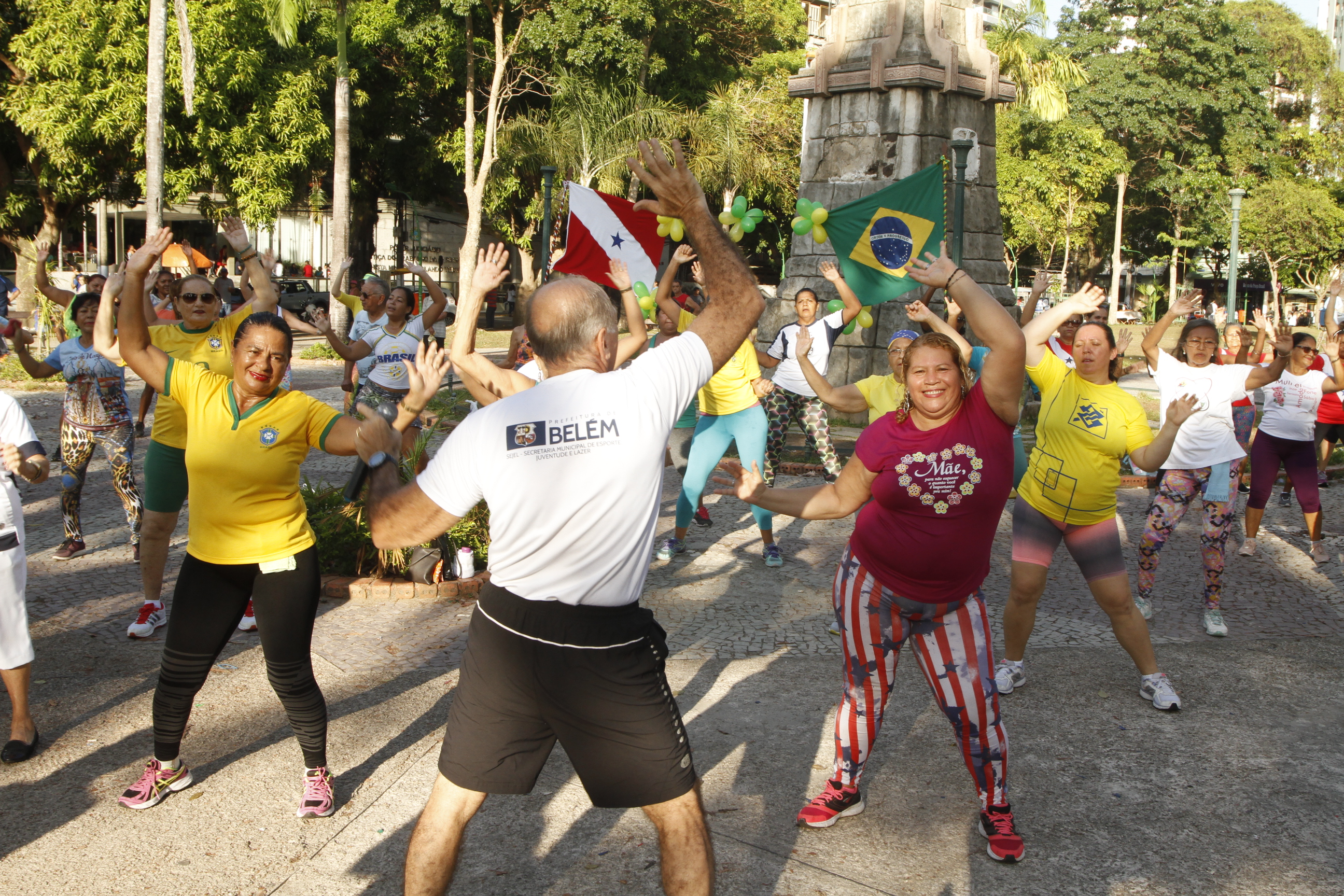 Jogos Recreativos da Praça Brasil divertem participantes nesta quinta-feira, 14