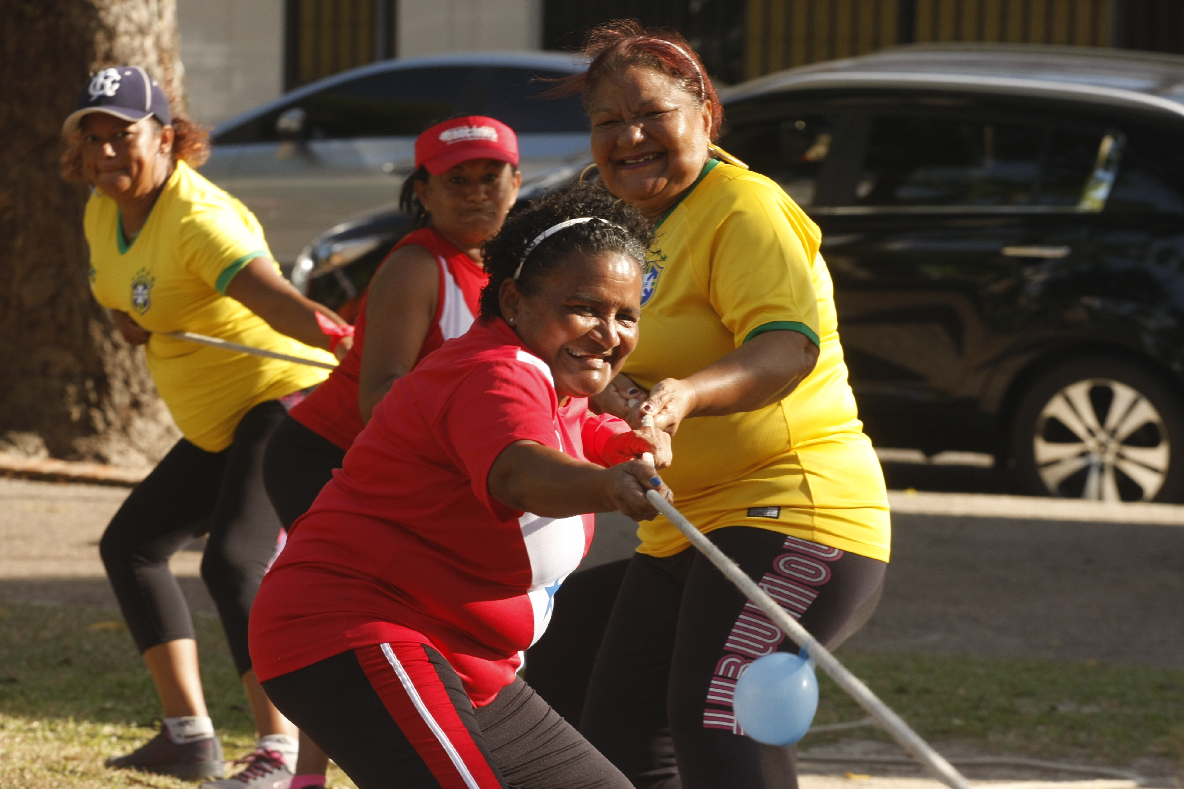 Jogos Recreativos da Praça Brasil divertem participantes nesta quinta-feira, 14