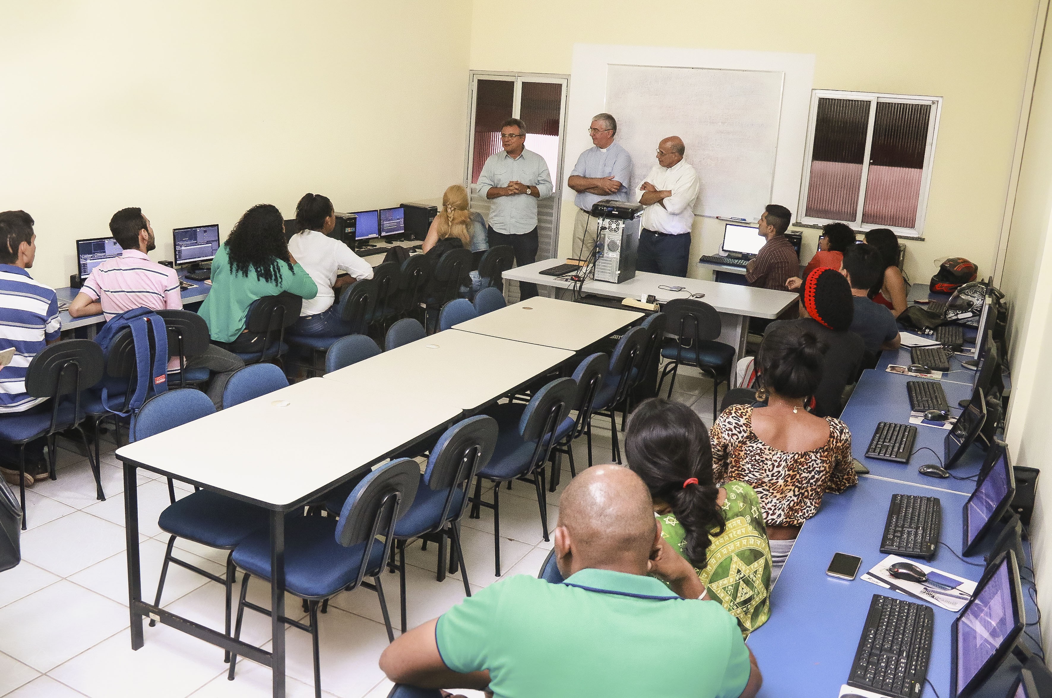 Prefeitura anuncia parceria com a Escola de Comunicação Papa Francisco