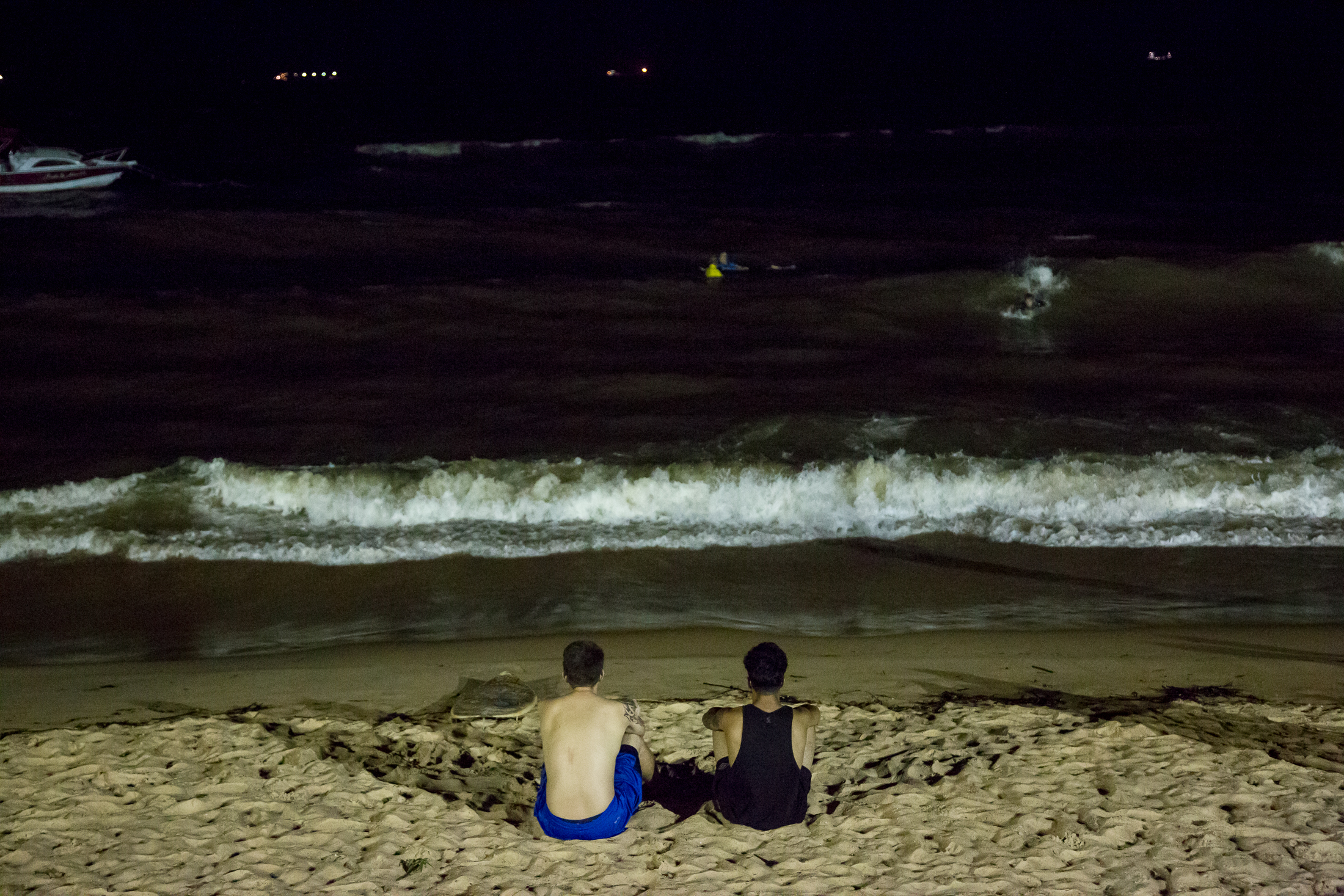 Surf noturno de água doce é novidade no Campeonato Paraense
