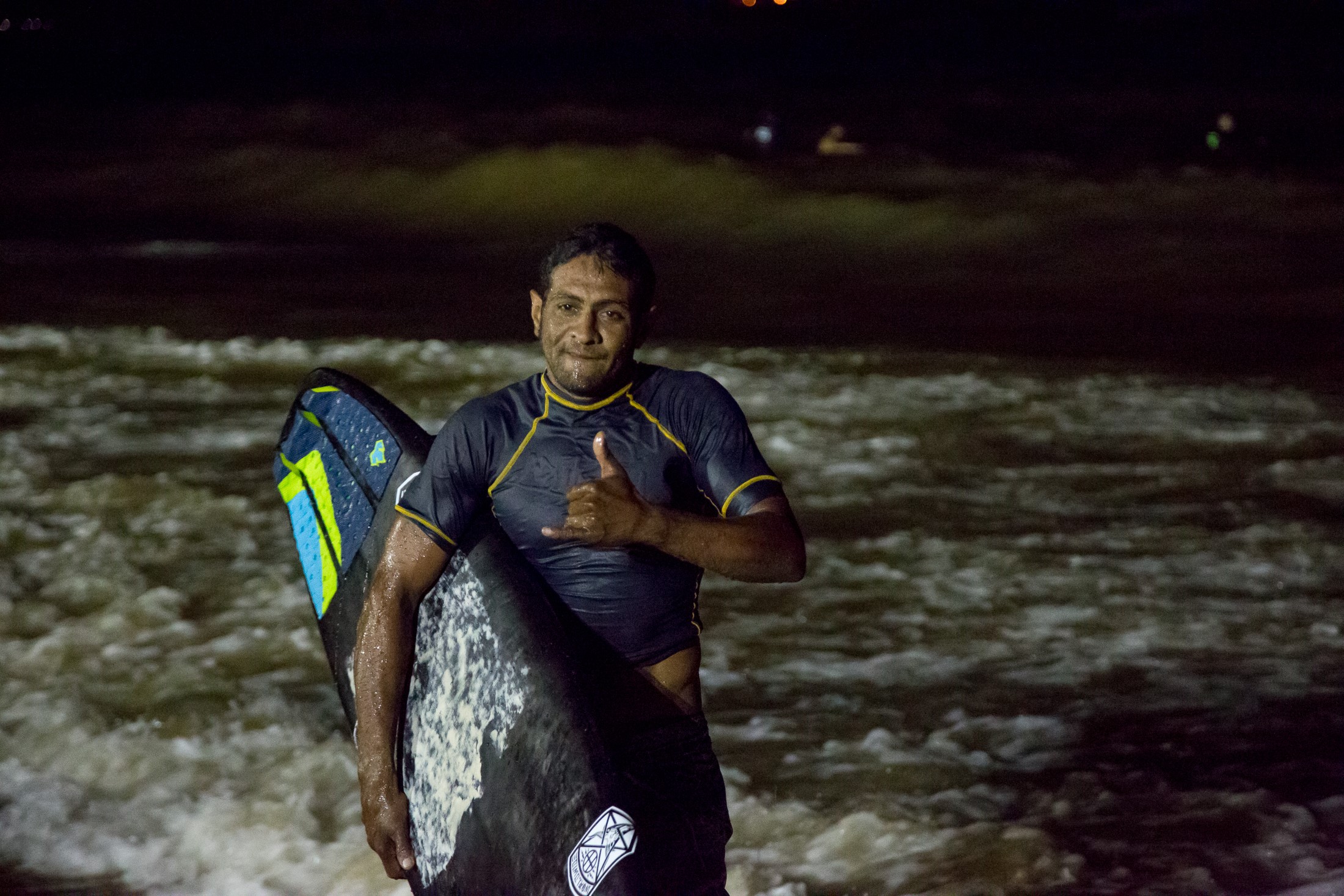 Surf noturno de água doce é novidade no Campeonato Paraense