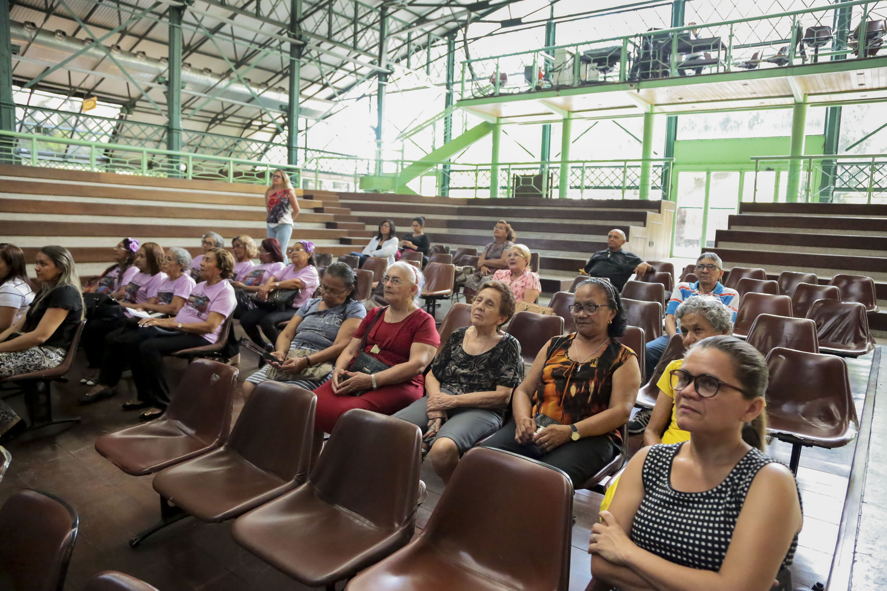 Sarau Literário promove roda de poesia para os idosos da UMS Marambaia