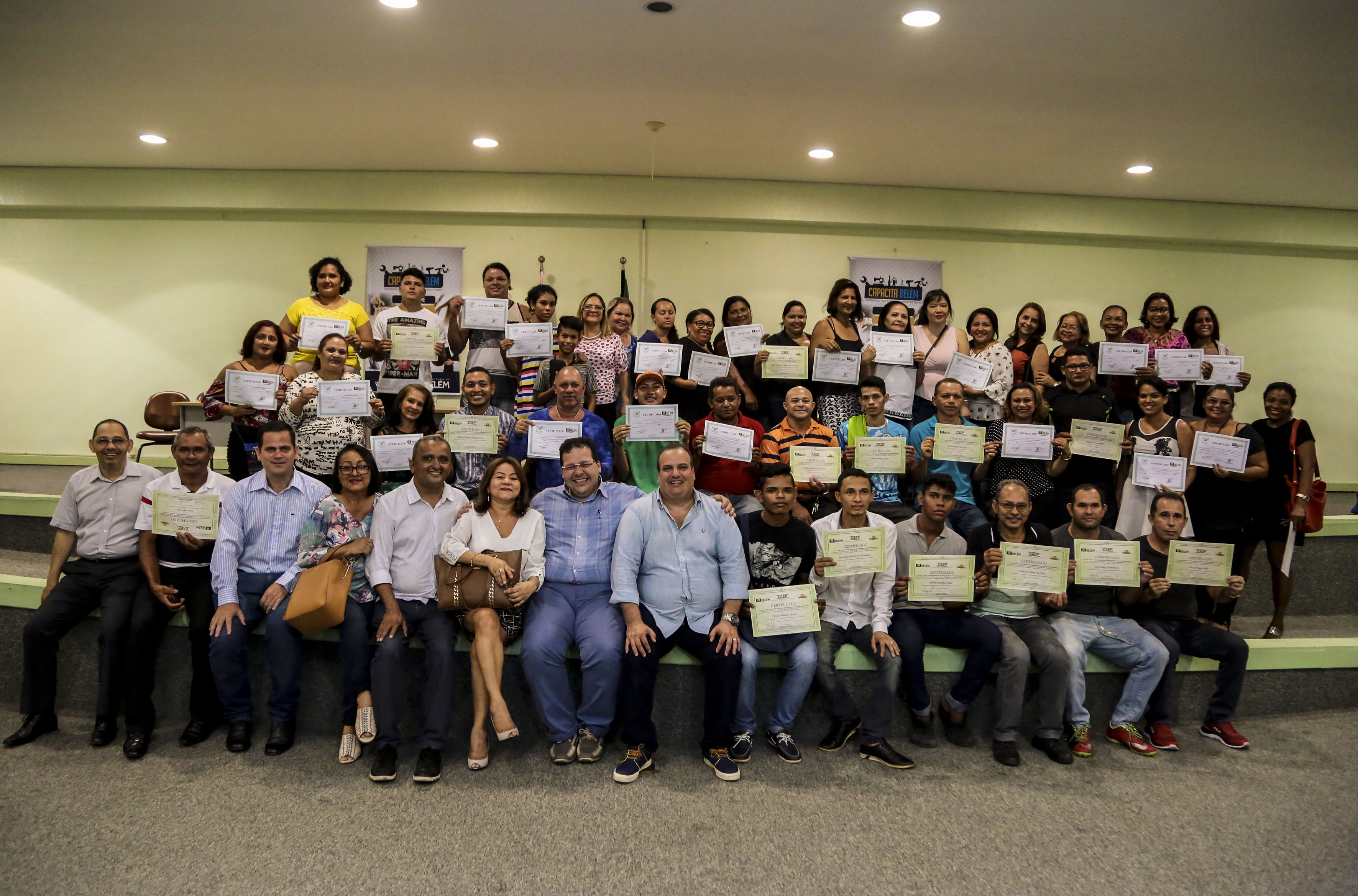 Fundo Ver-o-Sol certifica 231 pessoas em cursos profissionalizantes