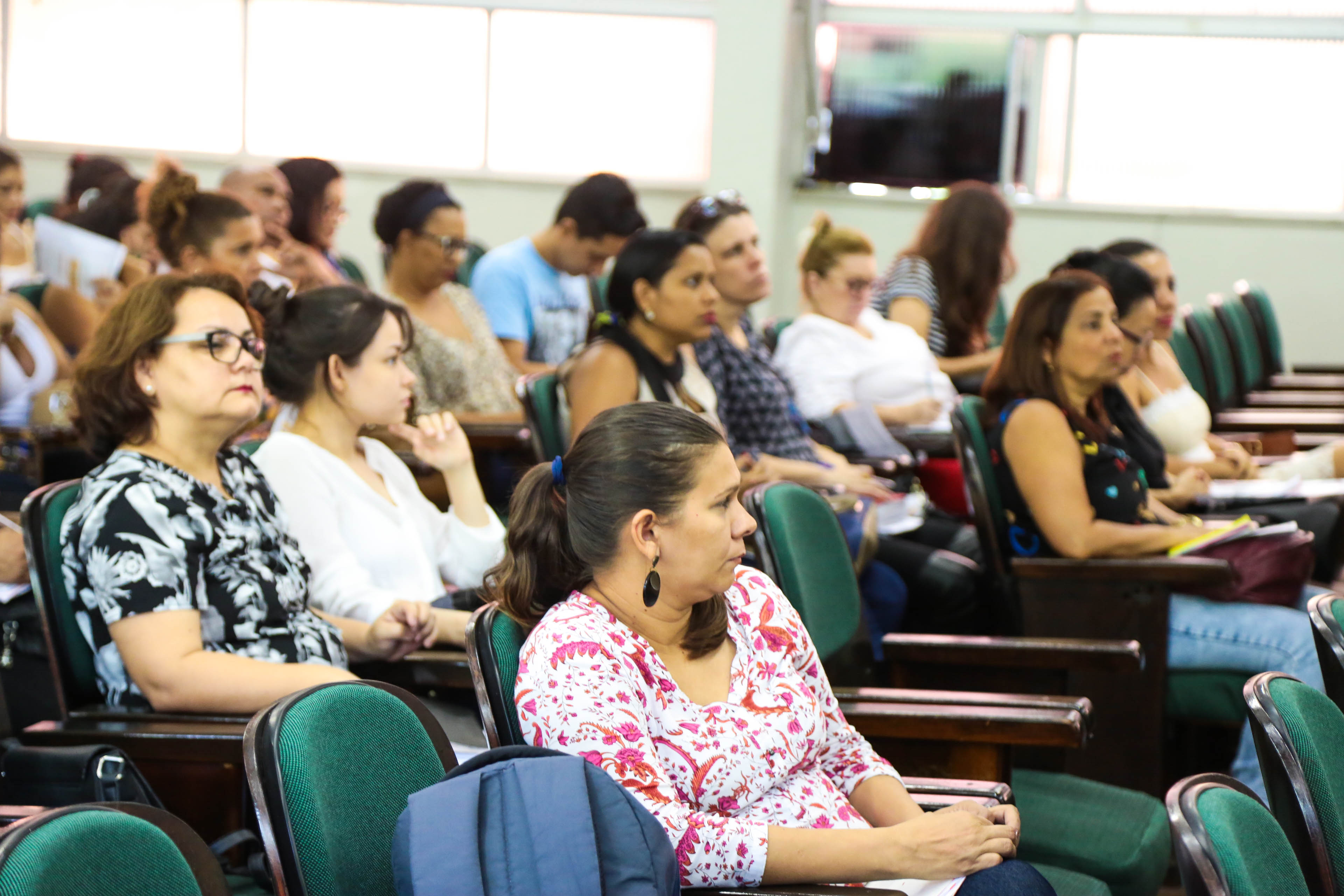 Sesma traça ações de fortalecimento da rede de prevenção do suicídio