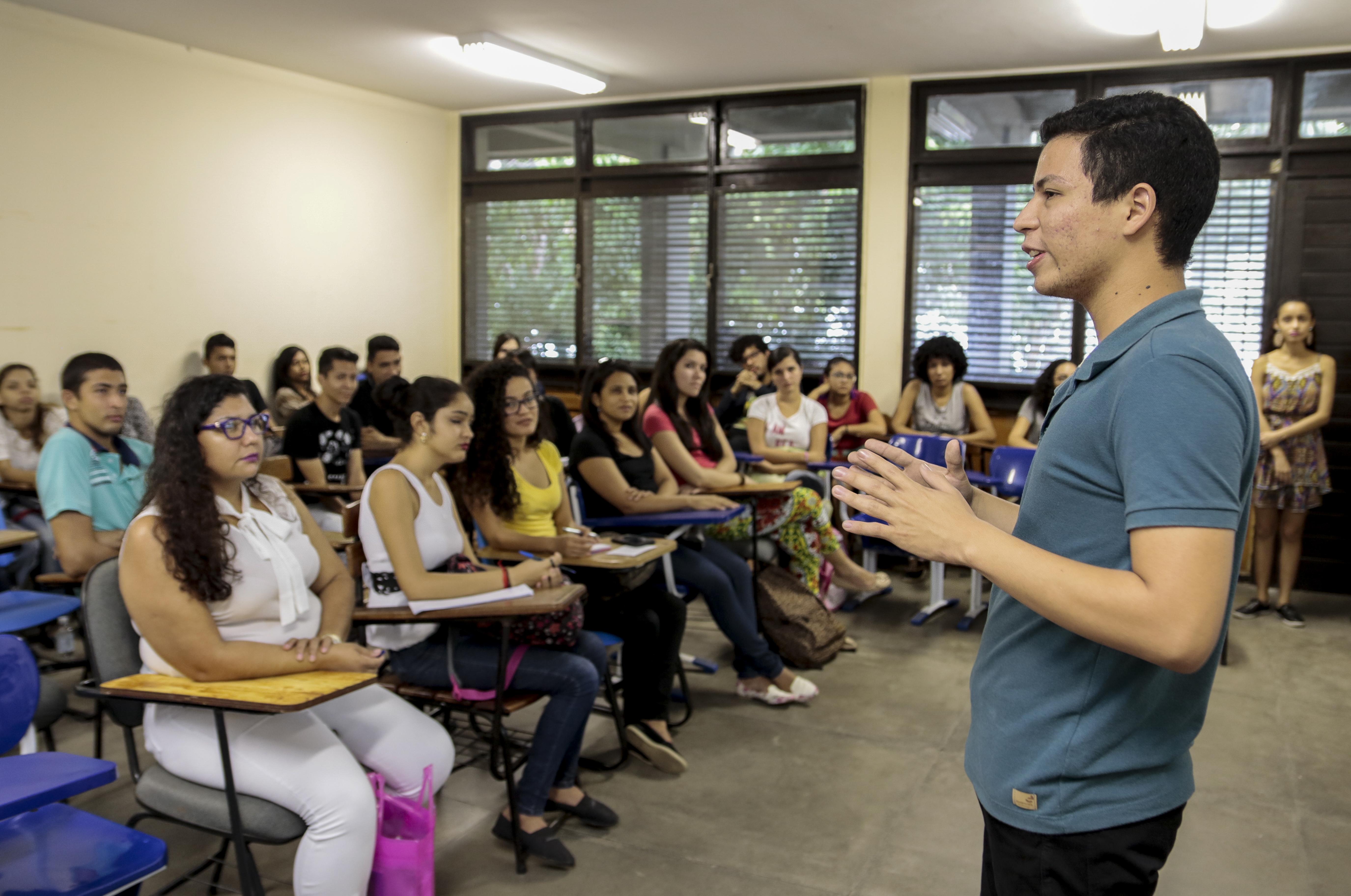 Alunos do Pré-Vestibular Municipal visitam campus da UFPA