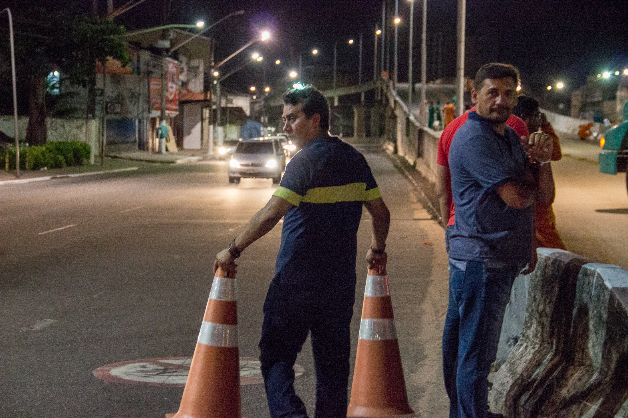 Prefeitura faz limpeza e manutenção no Complexo do Entroncamento