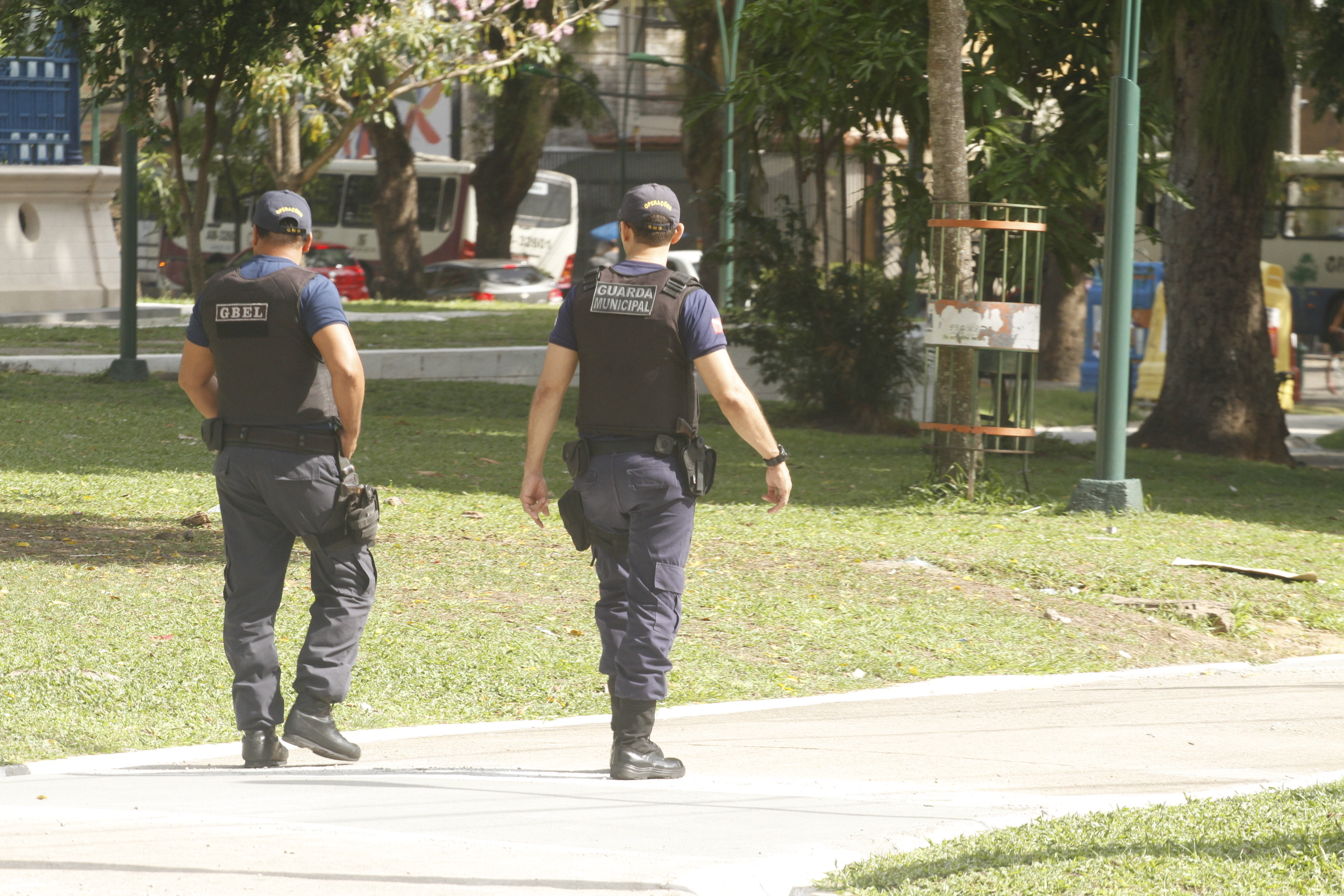 Prefeitura entrega Praça da República reformada para a população
