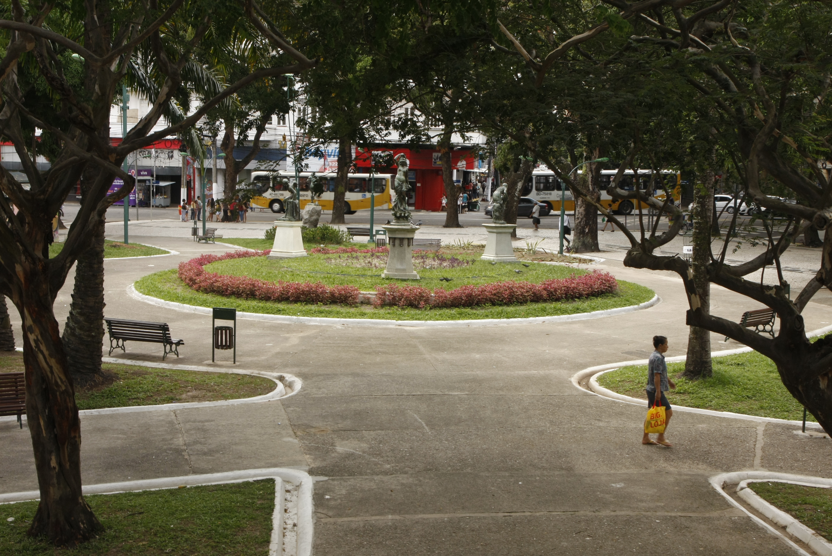 Obras de restauração da Praça da República chegam à fase final  