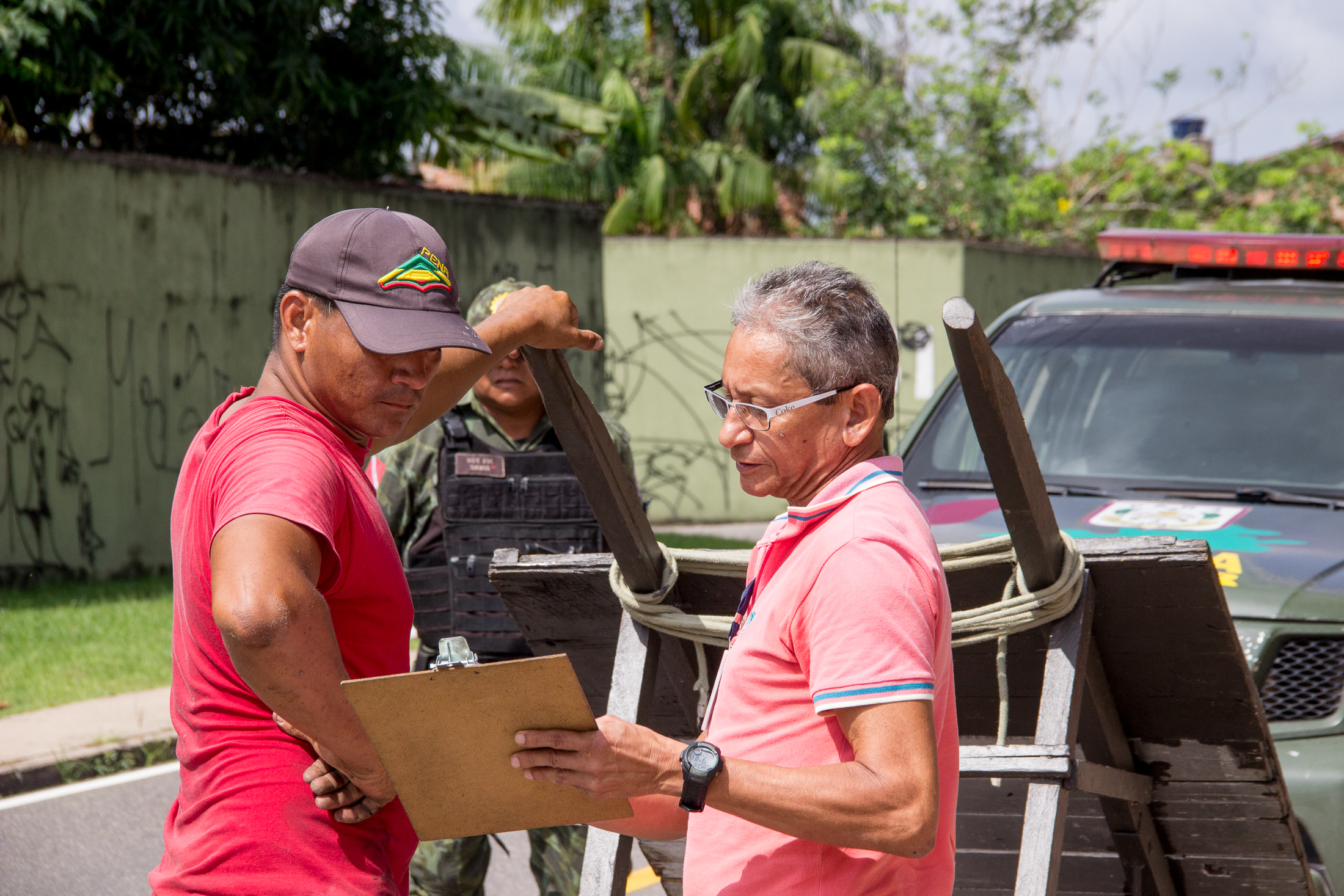 Prefeitura realiza limpeza e fiscalização para prevenir acidentes com aeronaves