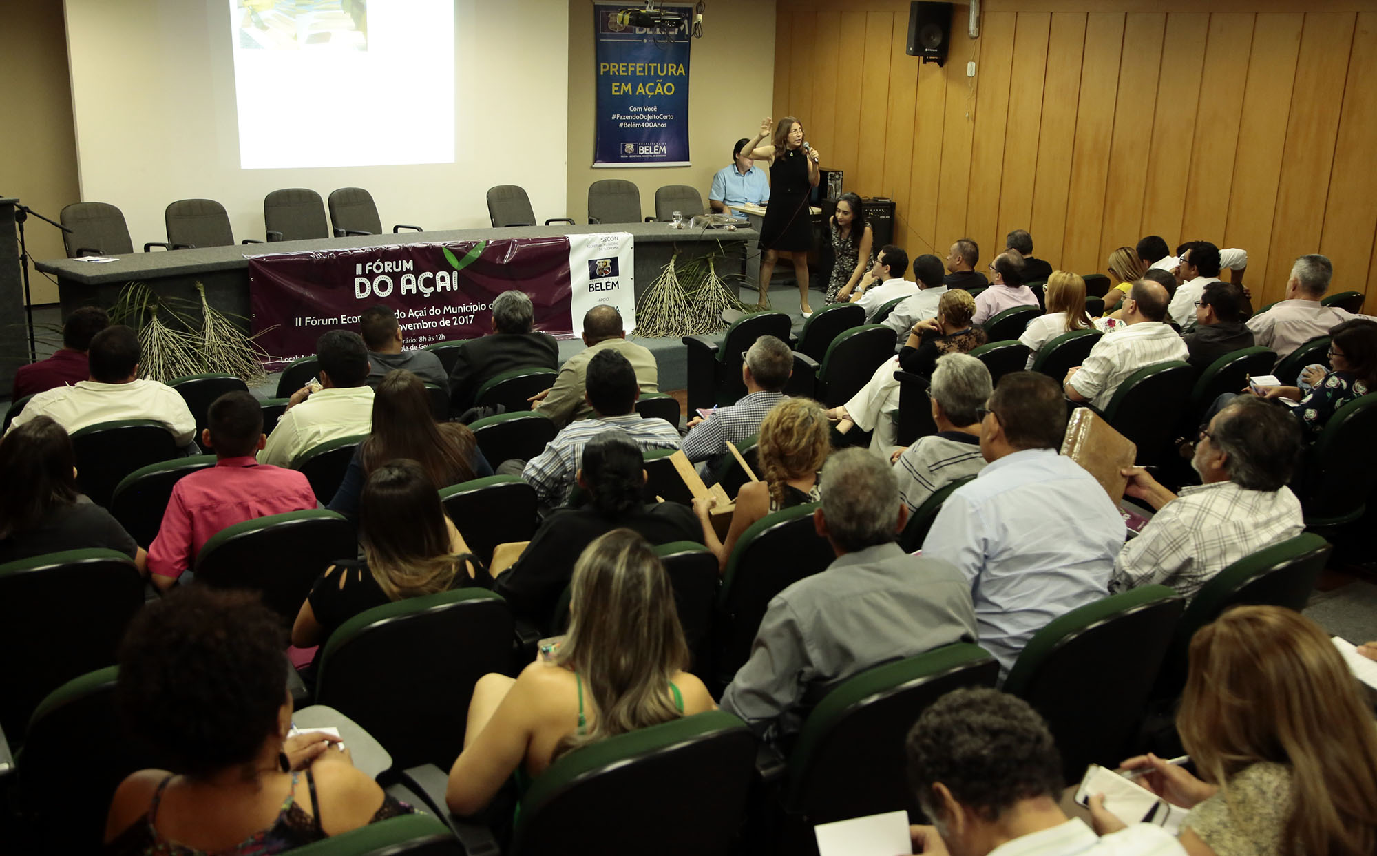 II Fórum Econômico do Açaí debate aproveitamento e comercialização do fruto