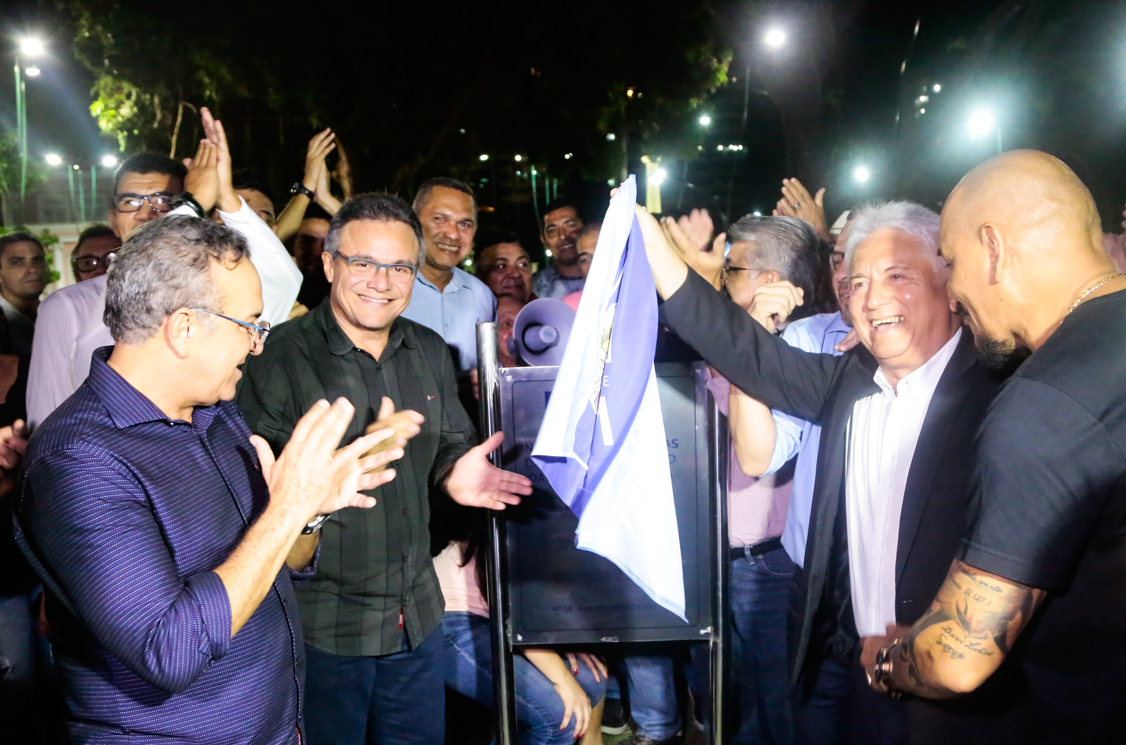Praça da República é devolvida à população totalmente restaurada