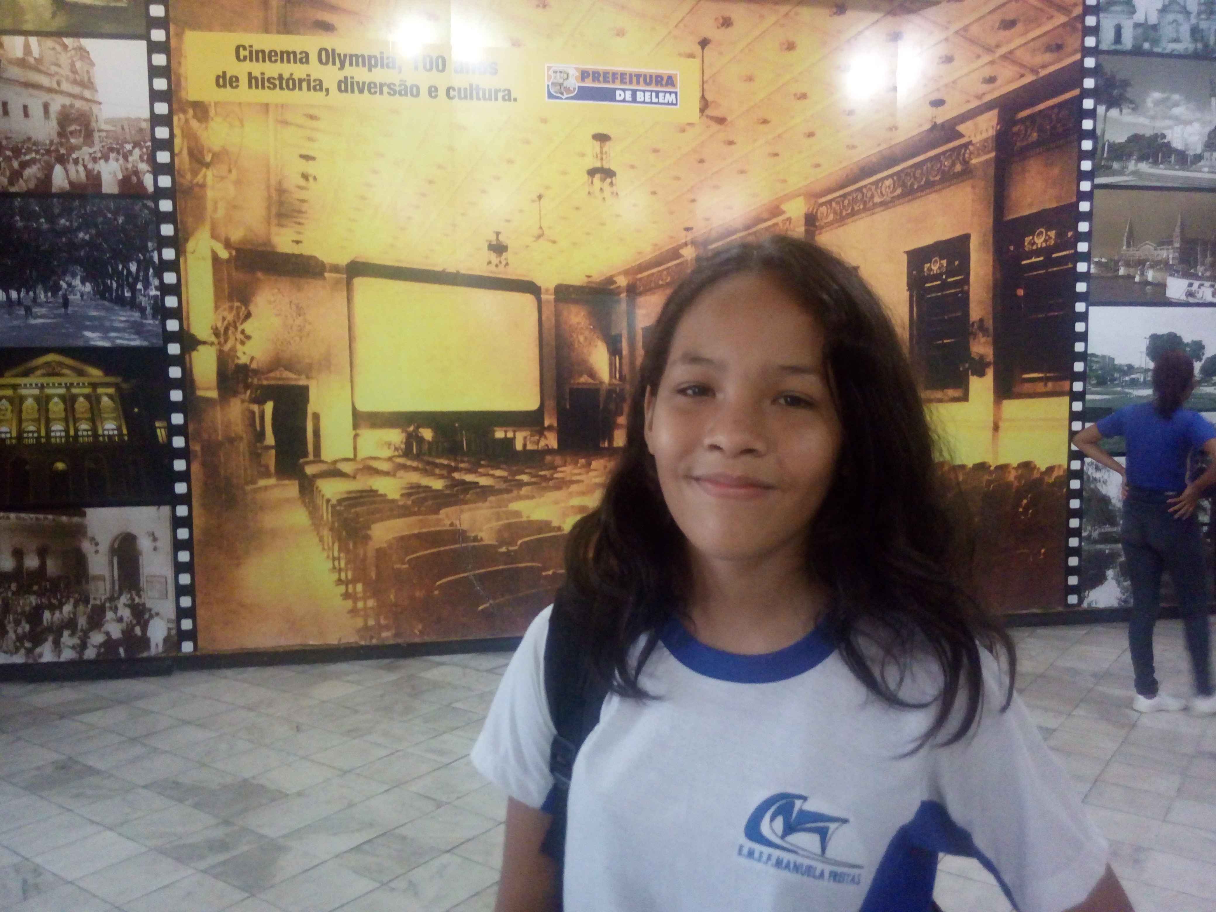 Sessão de cinema reúne estudantes para refletir sobre a violência e discriminação